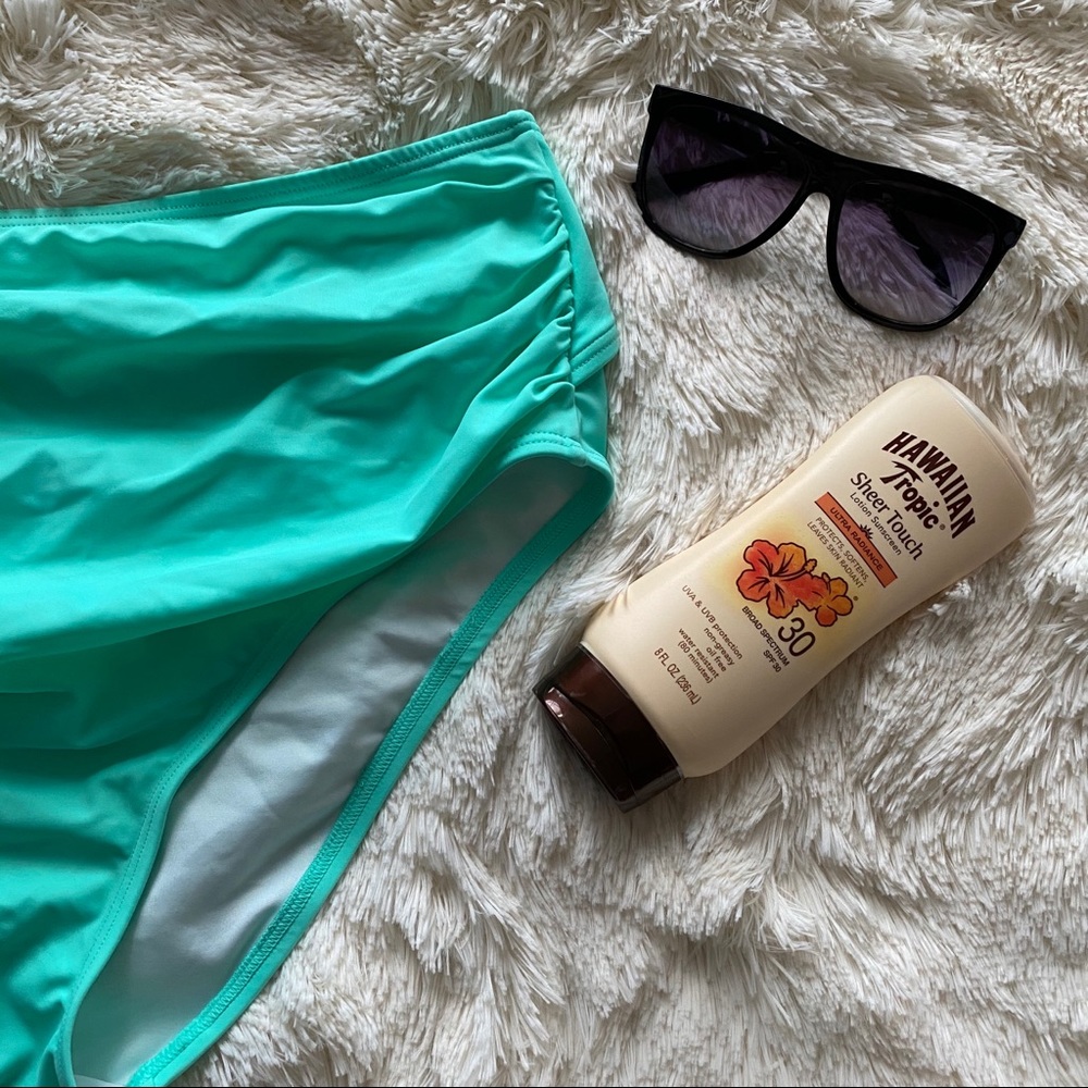 VS The Classic High-Waist Bikini Bottom